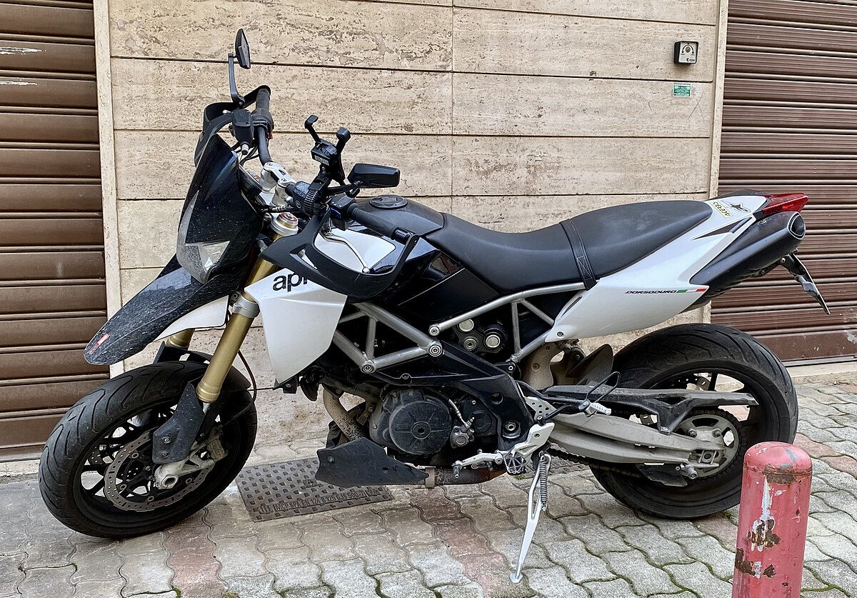 Aprilia Dorsoduro 2017 - ...